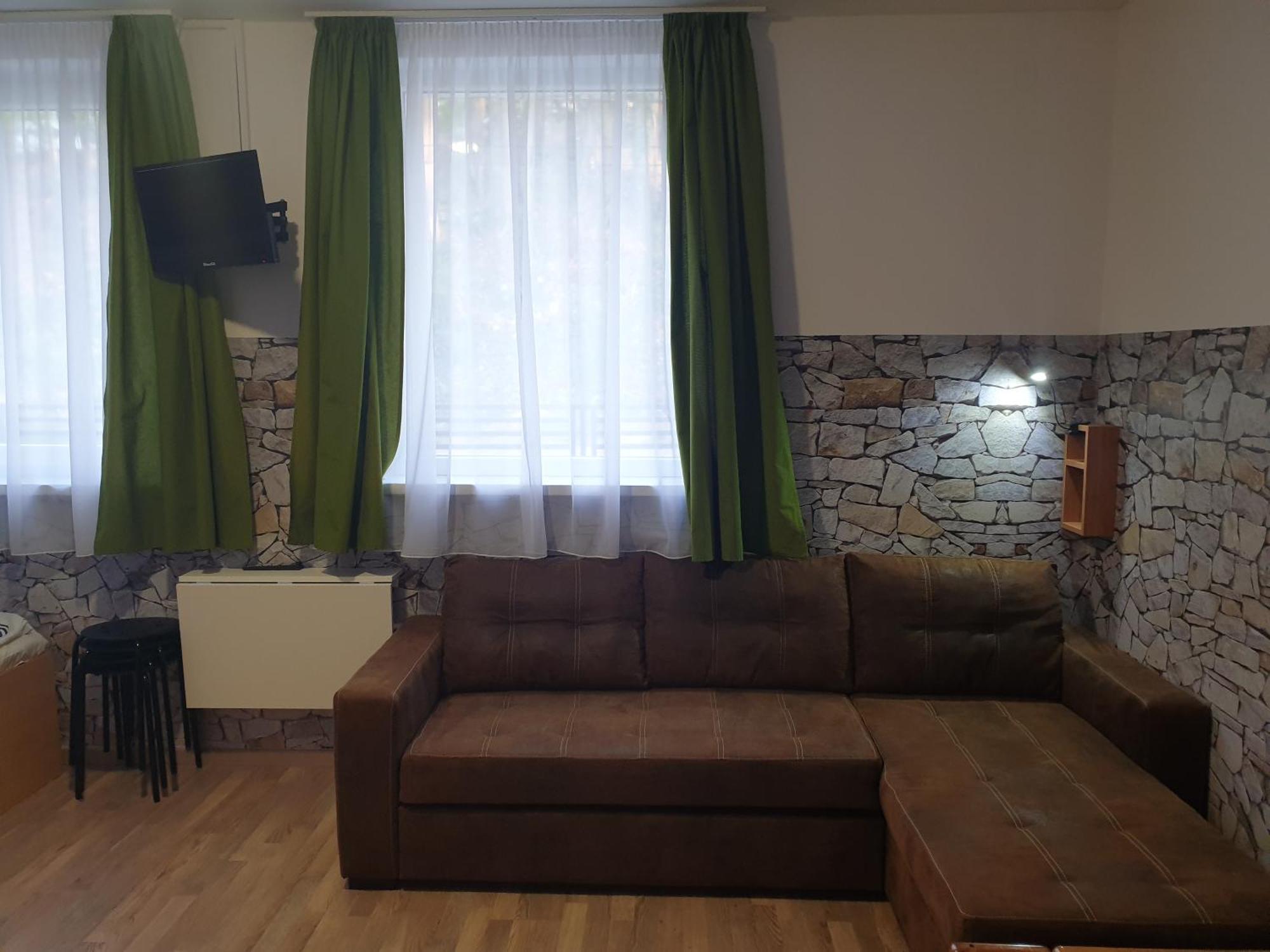 Kid Familia Panzio Balatonszarszo Bed & Breakfast Екстериор снимка